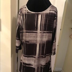 #237 Blk/Grey Abstract Tunic XL NWOT